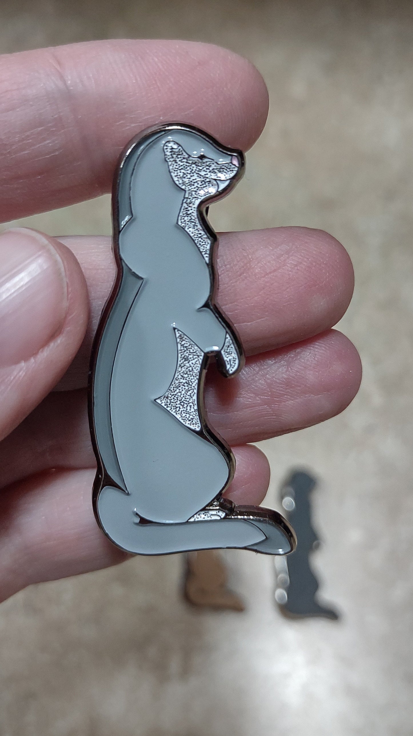 Mink Pin2